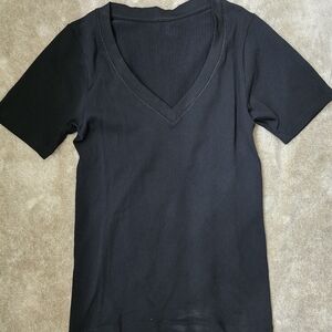 Athleta Black Ribbed V-Neck Tee